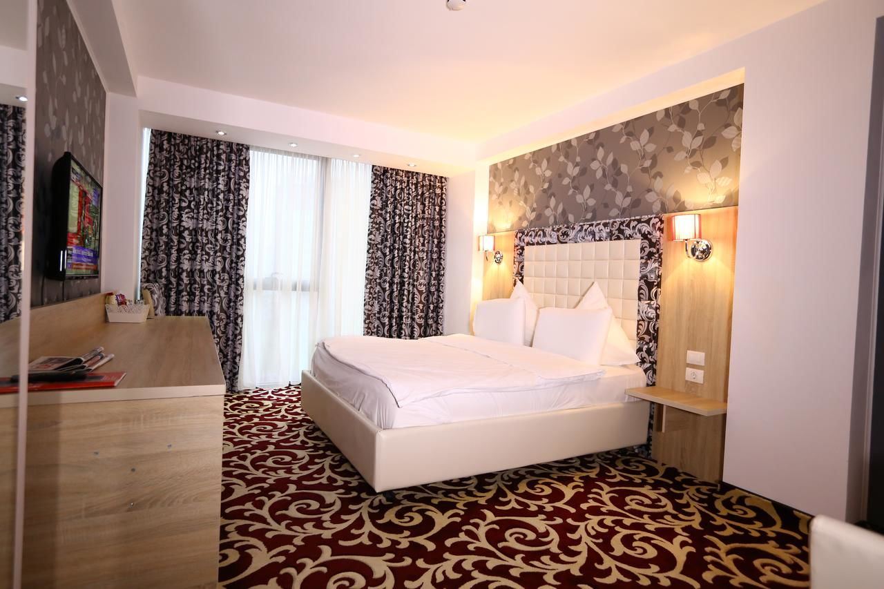 Отель Hotel Articus Крайова-32